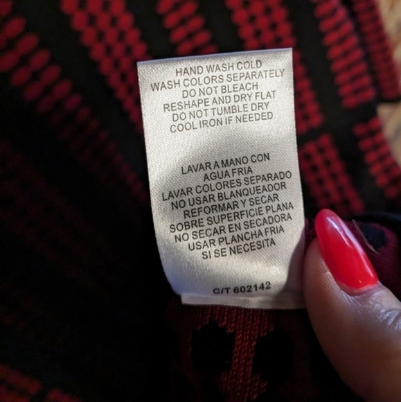 Danny & Nicole LP Red & Black Half Sleeve Sweater Dress w/ Flare Skirt‎ - Picture 6 of 12